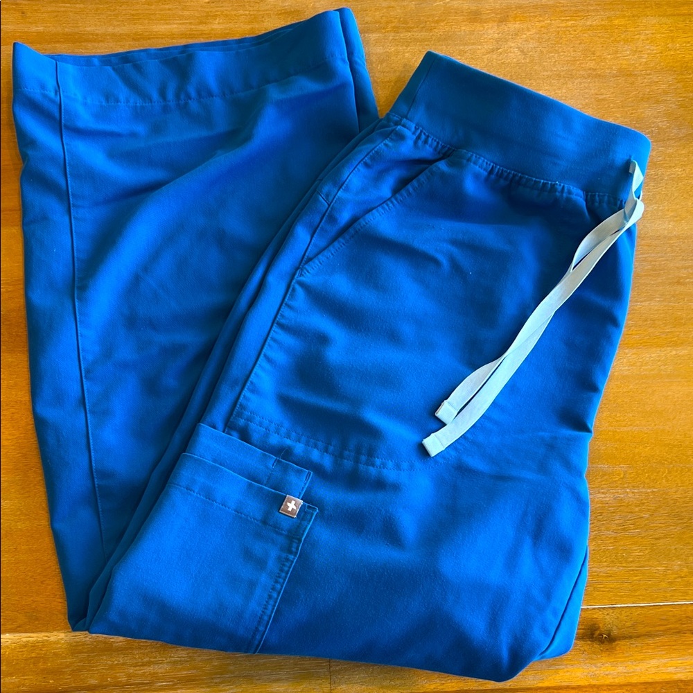 Figs women's Vibrant Blue Isabel scrub pant